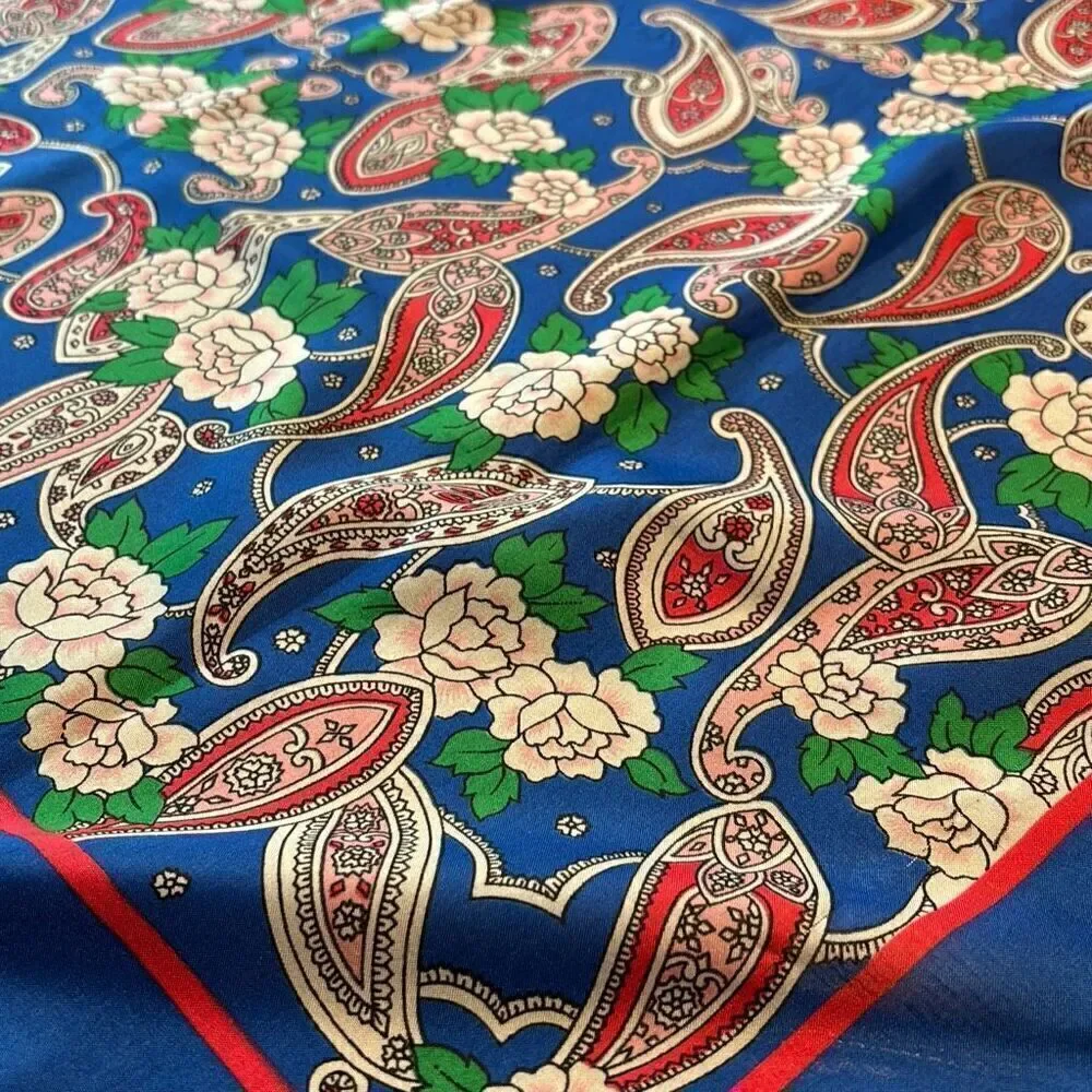 Vintage Sarah Coventry paisley w blue border made in Italy scarf 30” x 30”